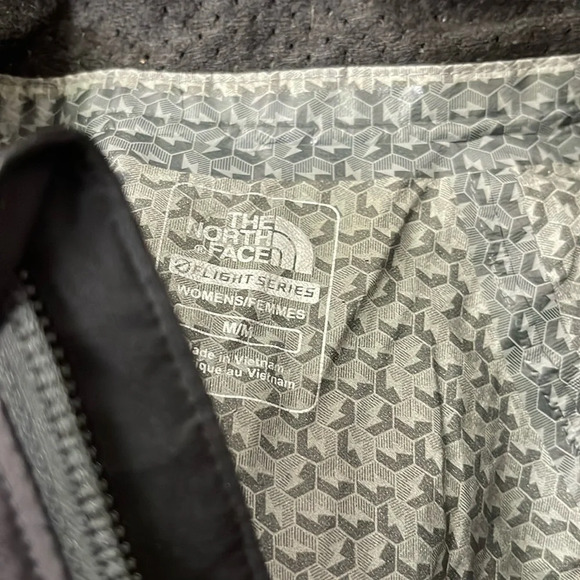 The north face running jacket medium - Picture 3 of 7